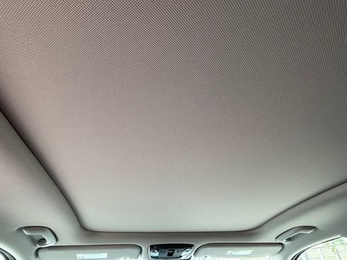 New 2025 Kia Sorento S w/ Panoramic Sunroof Package FWD image 13