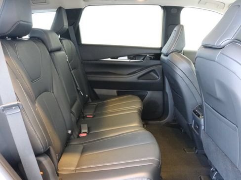 Certified 2025 INFINITI QX60 Pure AWD/4WD image 43