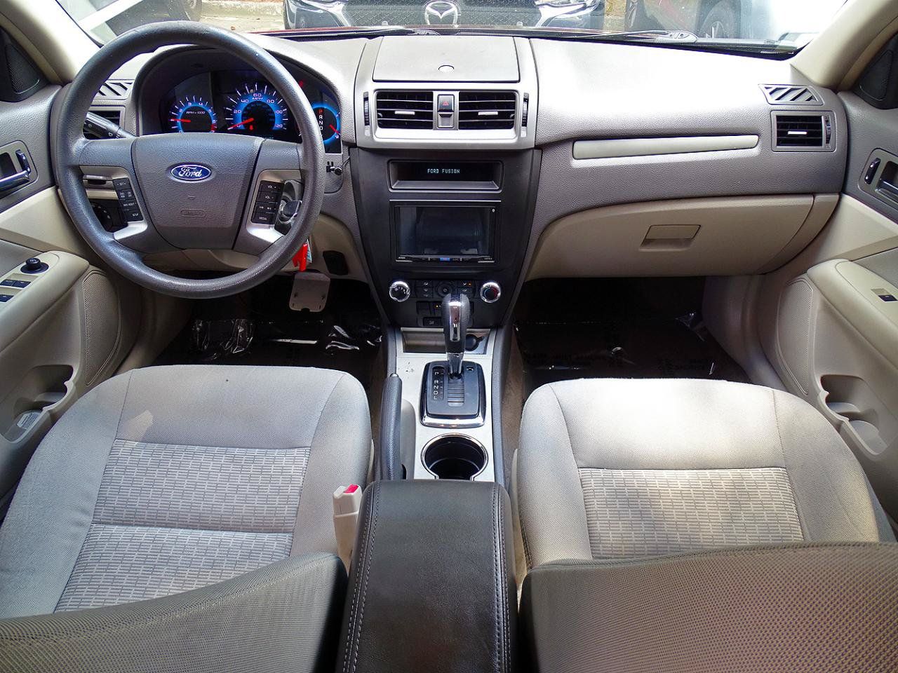 Used 2011 Ford Fusion SE FWD image 28