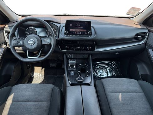 Used 2022 Nissan Rogue SV image 10