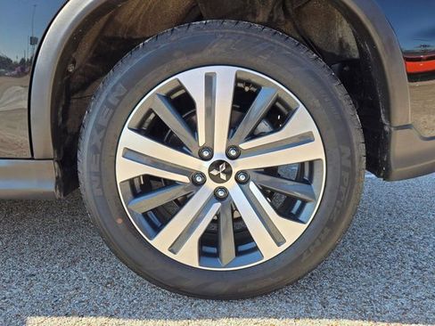 Used 2025 Mitsubishi Outlander Sport AWD image 32