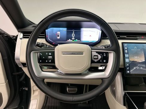 Used 2025 Land Rover Range Rover Autobiography AWD/4WD image 30