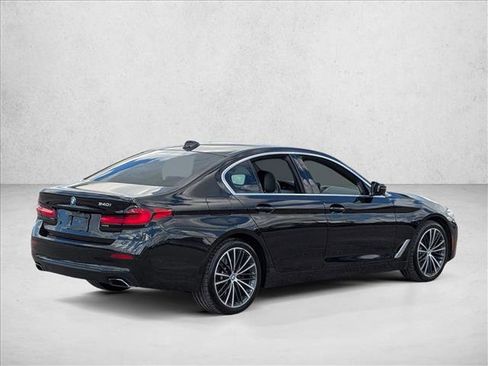Used 2021 BMW 540i w/ Premium Package image 5