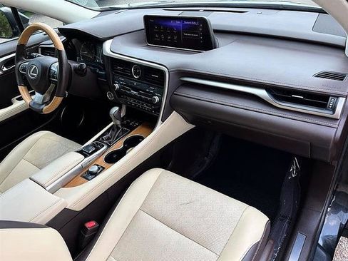 Used 2019 Lexus RX 350 AWD w/ Navigation Package image 17