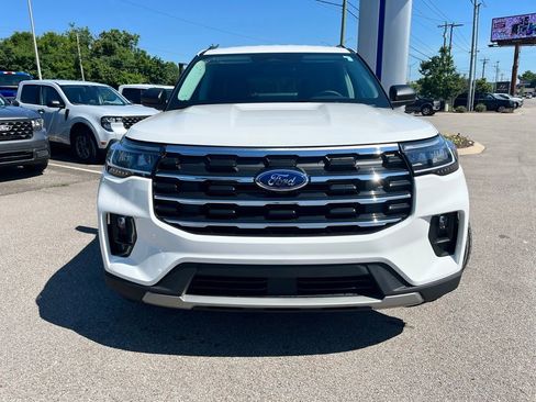 New 2026 Ford Explorer Active w/ Active Comfort Package RWD image 2