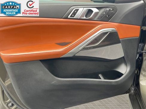 Used 2022 BMW X6 M50i w/ Executive Package image 16