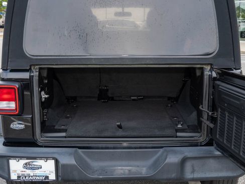 Used 2022 Jeep Wrangler Unlimited Sport AWD/4WD image 7