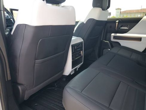 Used 2024 GMC Hummer EV 3X w/ LPO, Sport Package AWD/4WD image 22