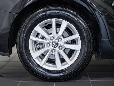 Used 2025 Toyota Camry LE FWD image 14