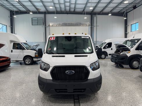 Used 2023 Ford Transit 350 DRW RWD image 3