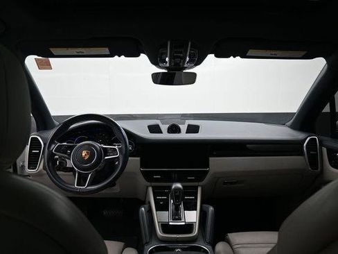 Used 2020 Porsche Cayenne AWD/4WD image 27