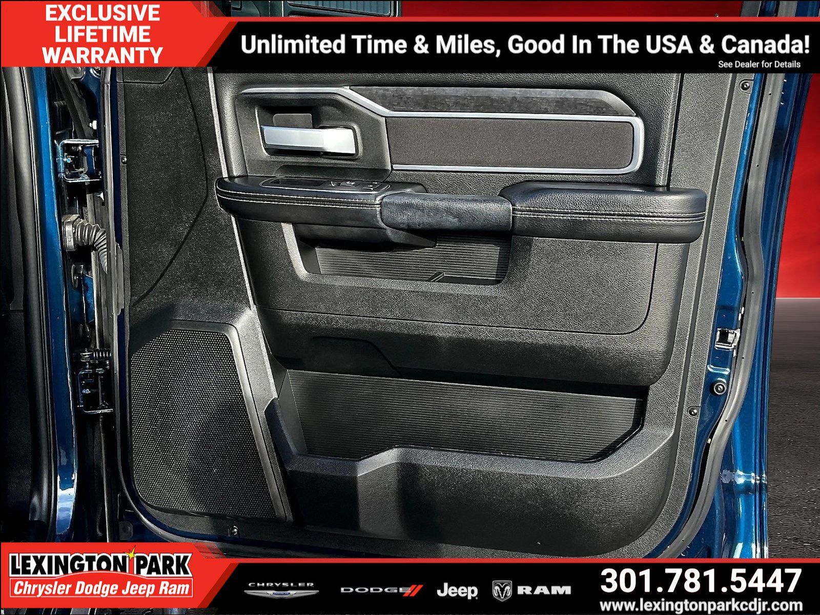 Used 2024 RAM 2500 Big Horn w/ Night Edition AWD/4WD image 28