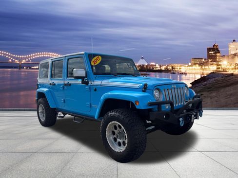 Used 2017 Jeep Wrangler Unlimited Sahara w/ Quick Order Package 24E Chief AWD/4WD image 4