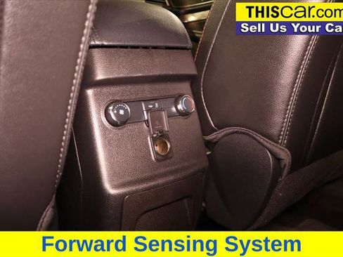 Used 2018 Ford Explorer XLT w/ Equipment Group 202A image 20