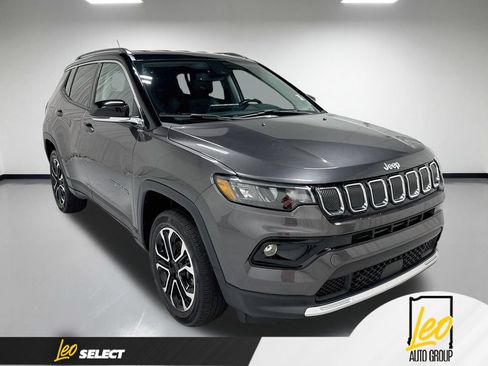 Used 2022 Jeep Compass Limited AWD/4WD image 5