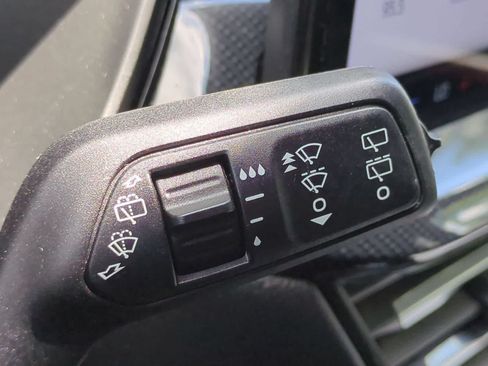 Used 2024 Ford Escape ST-Line w/ Tech Pack #1 AWD/4WD image 25