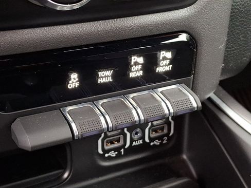 Certified 2022 RAM 1500 Big Horn AWD/4WD image 24