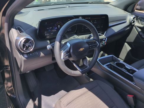 Certified 2025 Chevrolet Equinox LT AWD/4WD image 10