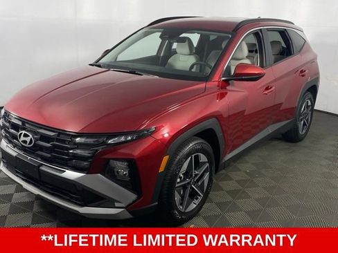 Used 2025 Hyundai Tucson SEL FWD image 3