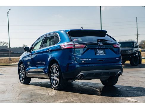 Used 2024 Ford Edge Titanium image 3