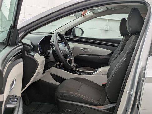 Used 2023 Hyundai Tucson SEL image 3
