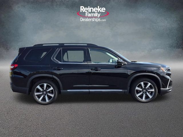 Used 2024 Honda Pilot Touring image 4