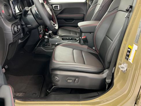 New 2026 Jeep Wrangler Unlimited Rubicon 392 image 17