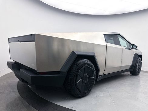 Used 2024 Tesla Cybertruck Cyberbeast image 16