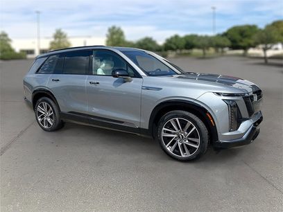 New 2026 Cadillac Vistiq Sport w/ LPO, Floor Liner Package