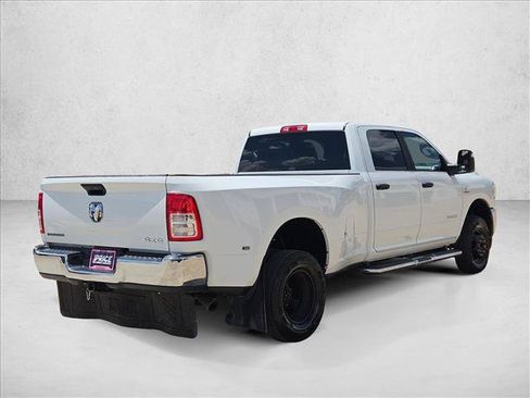 Used 2024 RAM 3500 Big Horn AWD/4WD image 5