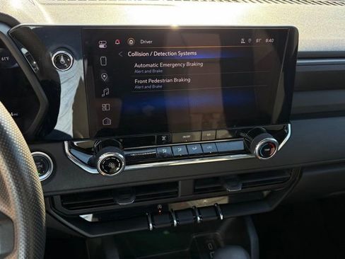 Used 2024 Chevrolet Colorado W/T image 18