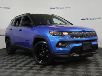 Used 2022 Jeep Compass Altitude video 2