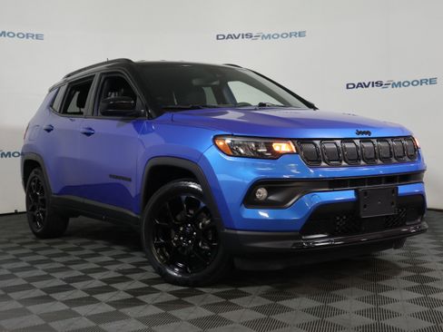 Used 2022 Jeep Compass Altitude image 2
