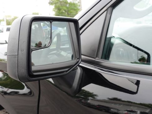 Used 2021 Chevrolet Silverado 1500 Custom w/ Safety Confidence Package AWD/4WD image 13