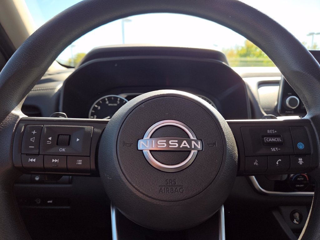 Certified 2024 Nissan Rogue SV AWD/4WD image 32