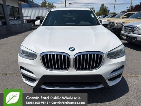Used 2018 BMW X3 xDrive30i w/ Premium Package AWD/4WD image 2