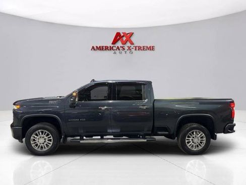 Used 2020 Chevrolet Silverado 2500 High Country w/ Technology Package AWD/4WD image 3