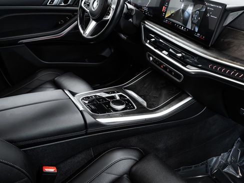 Used 2024 BMW X5 sDrive40i w/ M Sport Package image 30