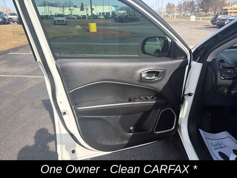 Used 2020 Jeep Compass Latitude AWD/4WD image 12