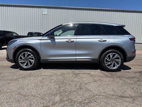 Used 2023 Lincoln Corsair AWD w/ Equipment Group 101A image 12