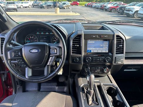 Used 2018 Ford F150 XLT w/ Equipment Group 302A Luxury AWD/4WD image 11