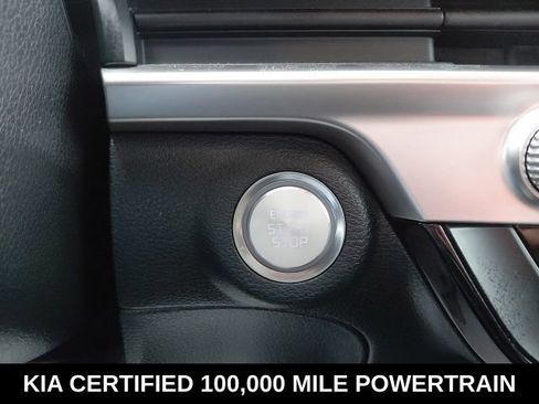 Certified 2024 Kia Telluride LX FWD image 15