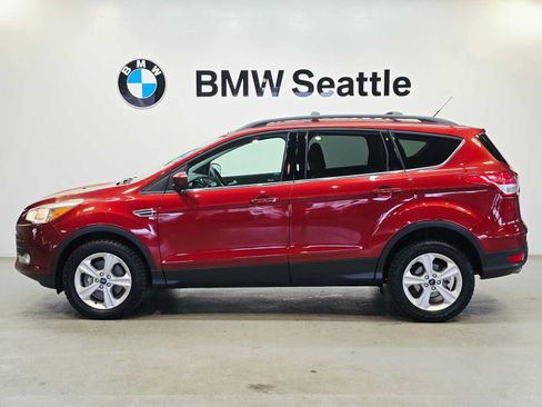 Used 2016 Ford Escape SE w/ Leather Comfort Package AWD/4WD image 3