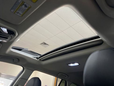 Used 2025 Subaru Outback Limited XT image 24