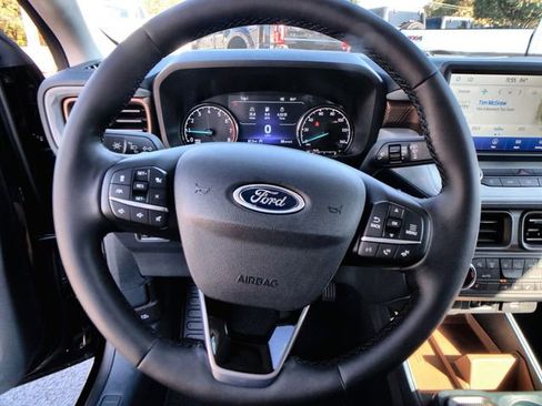 Used 2023 Ford Maverick Lariat w/ Lariat Luxury Package image 14