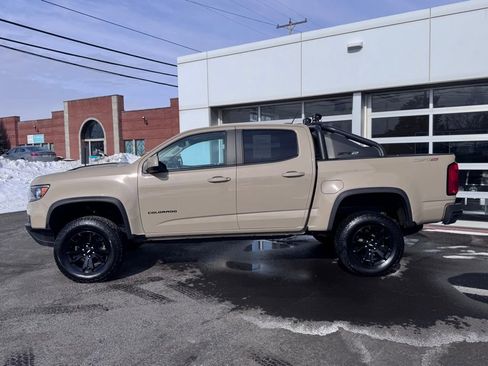 Used 2022 Chevrolet Colorado ZR2 w/ ZR2 Dusk Special Edition image 2