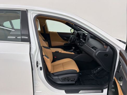 Certified 2023 Lexus ES 350 Ultra Luxury image 28