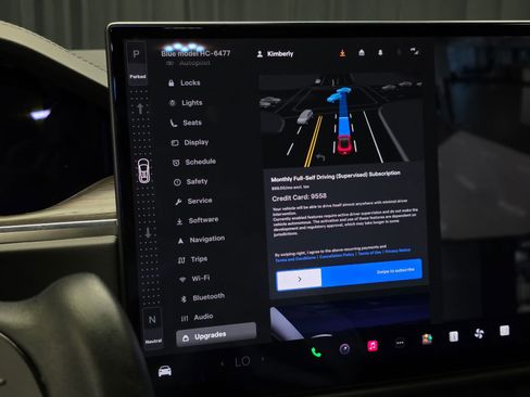 Used 2022 Tesla Model X image 64