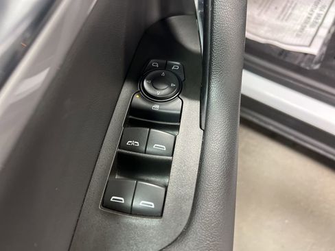 Used 2025 Chevrolet Blazer LT AWD/4WD image 21