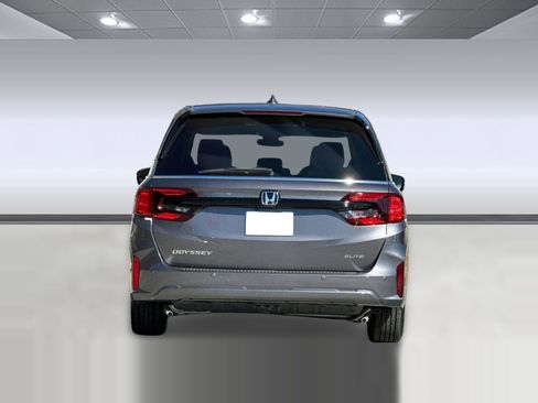 New 2026 Honda Odyssey Elite image 9
